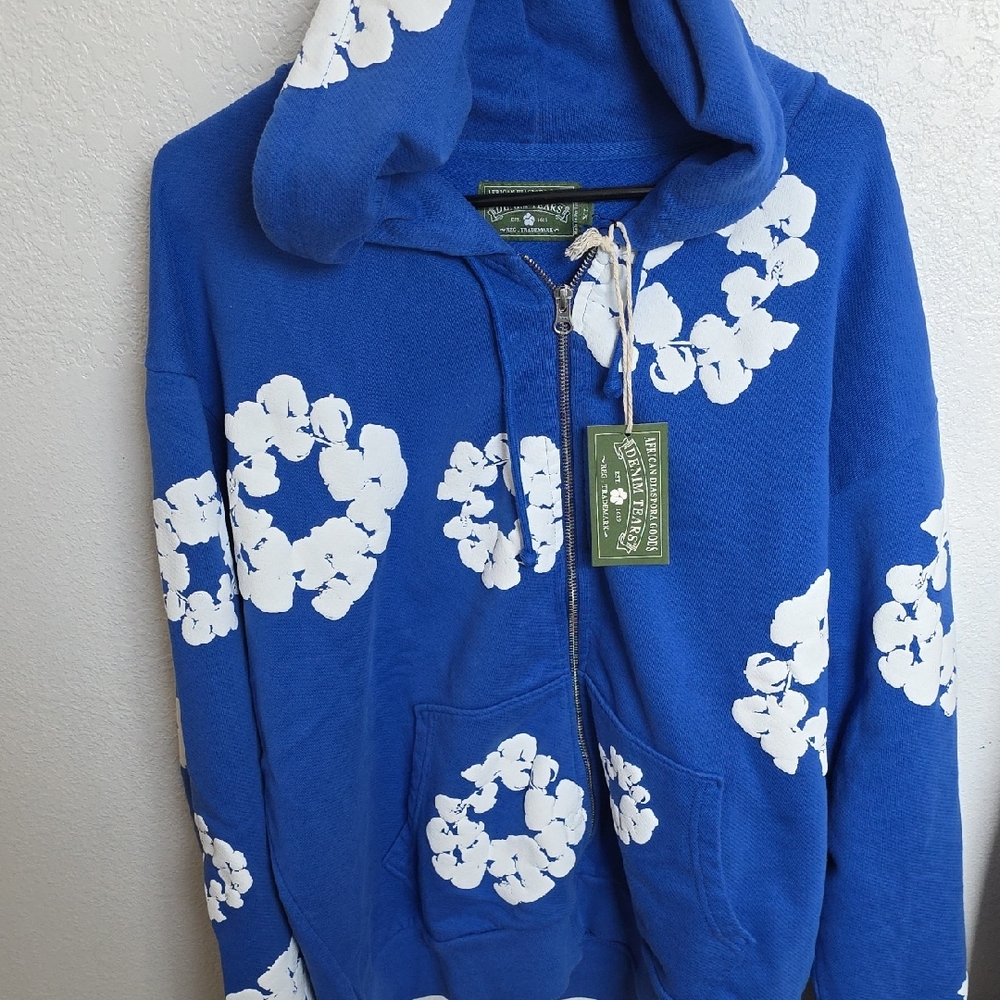 Blue Floral Zip-Up Sweater
